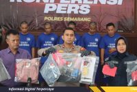 Image Licensed Checkbind.com (7) semarang